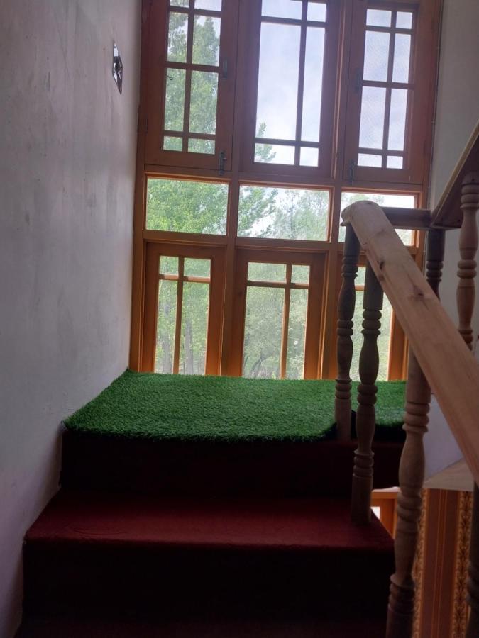 Green Resort Srinagar  Exterior photo