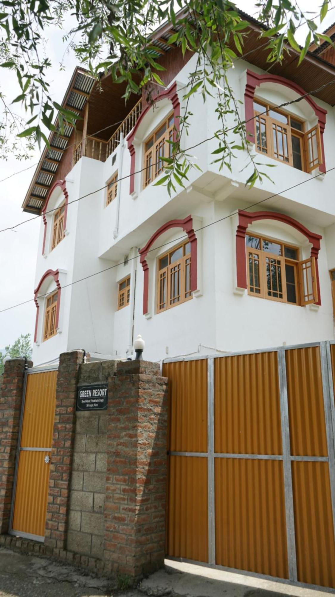 Green Resort Srinagar  Exterior photo